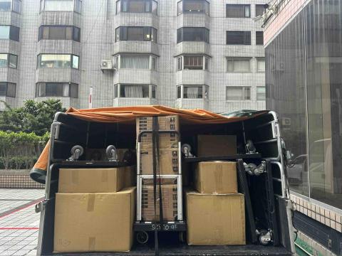 易順達打包專業搬家 - 