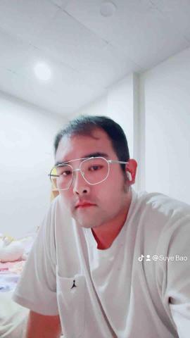 提供推拿手法服務的專家左喬右喬