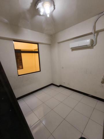 余先生 -  余先生 -