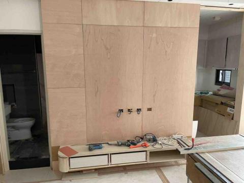 偉龍工程行 - 施作電視牆面