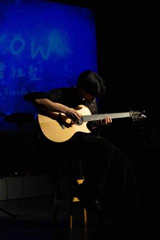 曹祖聖 全職吉他教師 - 