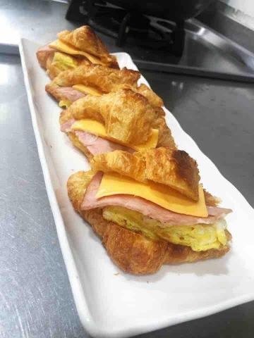 金玲 - 可頌點心