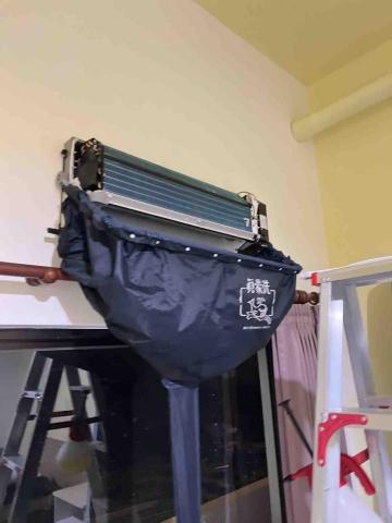 小瑋冷氣保養工作室 - 清洗中