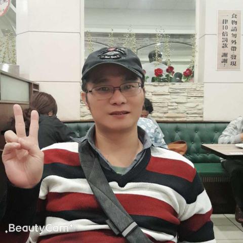 提供雕刻印章服務的專家張銘豫