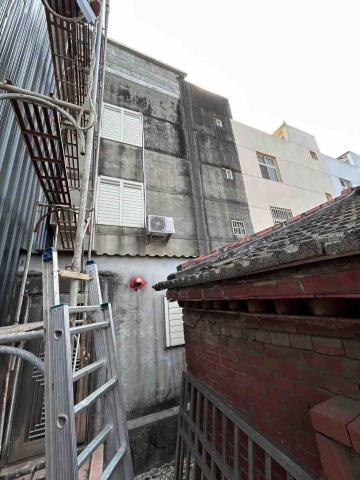 鉦新防水工程行 - 外牆翻新前