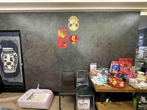 睿璿油漆工程 - 居家斯曼特仿石大花牆