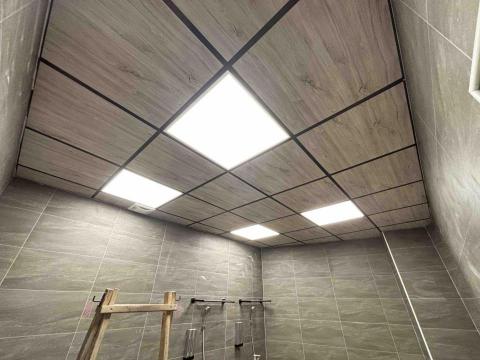 高雄免費到府丈量/估價 室內裝修 輕鋼架 輕隔間 - 木紋明架天花板