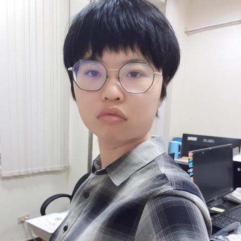 提供公證代辦服務的專家周郁捷