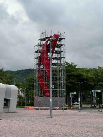 豪傑鷹架工程行 - 左營世大運
藝術品搭設鷹架
噴漆工程