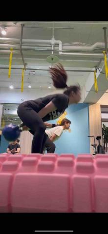 台中海線、東海別墅、可一對一、二,有國際證照的男女教練 -  台中海線、東海別墅、可一對一、二,有國際證照的男女教練 -