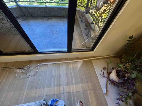 小謝 24H到府服務您！ - 感謝桃園蘆竹業主信任 ?
陽台防水漆與壁癌處理已完工，收邊細緻、排水順暢。
原本牆面受潮發霉、起泡，我們先鏟除壁癌 → 打底防水層 → 上防水漆 → 收邊封固，
確保牆體乾燥、結構穩固，防水防潮一次完成。
— 24H到府服務您 —

#陽台防水 #壁癌修復 #防水漆施工 #防水完工 #居家修繕 #桃園蘆竹 #24H到府服務您