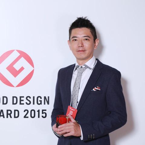 提供工作服訂做服務的專家陳鶴元