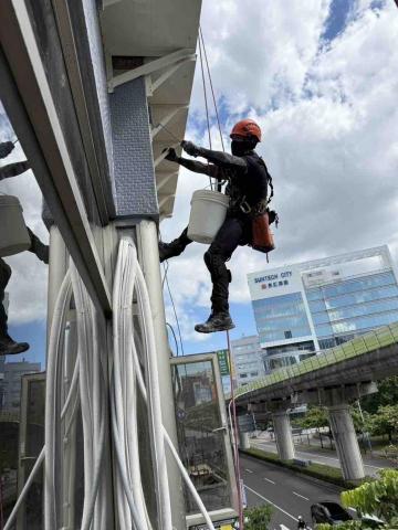 高空作業各式修繕、防水工程 - 