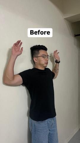 台中到府筋膜放鬆師_簡廷謂Thomas - 放鬆前右手臂緊繃無法碰牆