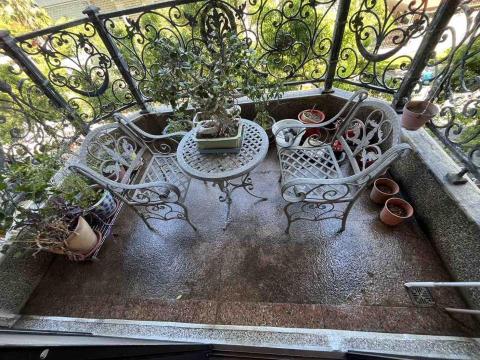 小謝 24H到府服務您！ - 感謝桃園蘆竹業主信任 ?
陽台防水漆與壁癌處理已完工，收邊細緻、排水順暢。
原本牆面受潮發霉、起泡，我們先鏟除壁癌 → 打底防水層 → 上防水漆 → 收邊封固，
確保牆體乾燥、結構穩固，防水防潮一次完成。
— 24H到府服務您 —

#陽台防水 #壁癌修復 #防水漆施工 #防水完工 #居家修繕 #桃園蘆竹 #24H到府服務您