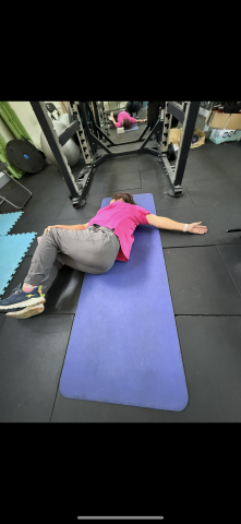 台中海線、東海別墅、可一對一、二,有國際證照的男女教練 - 學生上課紀錄 伸展放鬆 台中海線、東海別墅、可一對一、二,有國際證照的男女教練 - 學生上課紀錄 伸展放鬆