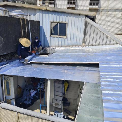 隔熱超人 - 收邊收的乾乾淨淨，也解決找不到人上工的困擾