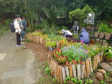 日常之下設計工作室 - 