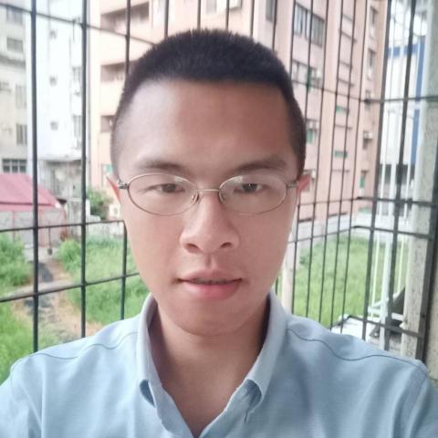 提供保全服務的專家周柏渝