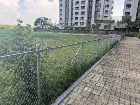 快樂創意公仔 - 鐵網圍籬工程