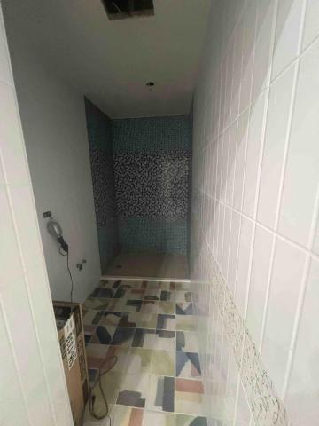 順富工程行（居家修繕》 - 這間廁所磁磚全部打除～重新貼磚做防水