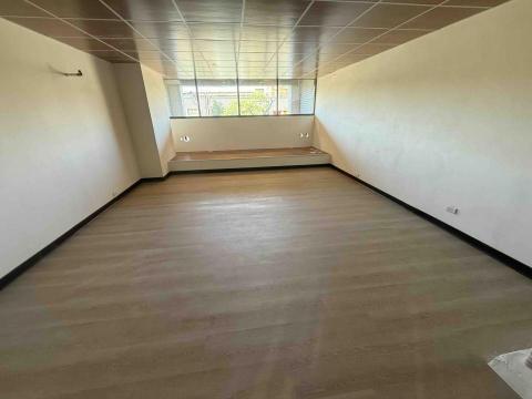 逢富建設機構 - 卡扣地板