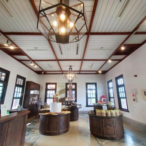 白振財 - 包車（台南一日遊）