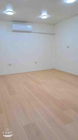 徐子茗 - 室內吊頂 地板設計施作