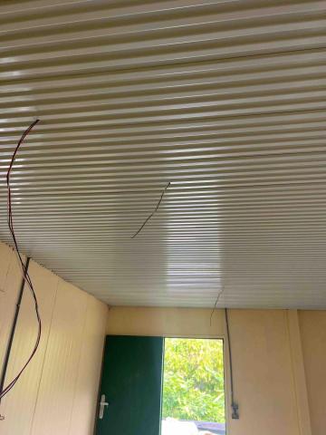 徐子茗 - 金屬長城板吊頂施工後