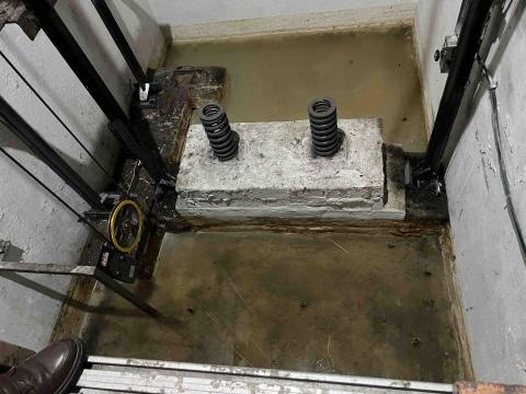 居安工程行 - 婦安婦產科電梯機坑 居安工程行 - 婦安婦產科電梯機坑