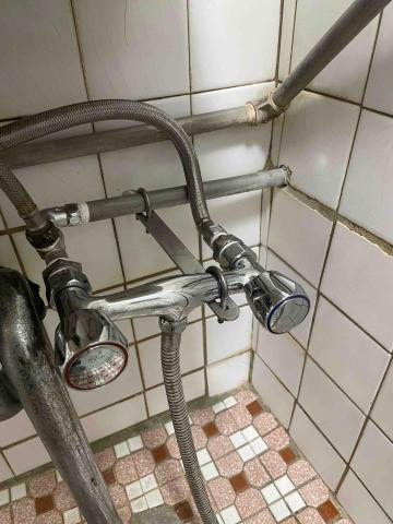 黃煜仁 - 浴室 水壓不足 改冷熱分離