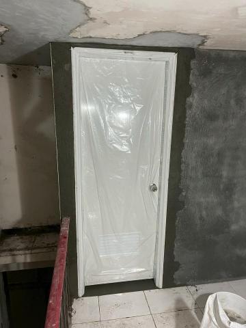 裕仁 - 新增浴室隔間安裝塑鋼門