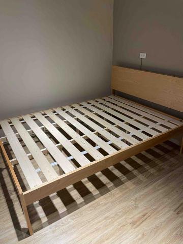 黃煜仁 - 雙人床架 組裝