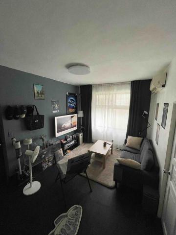 柯宏昇 木吉他電吉他「入門/伴奏/彈唱/技巧/樂理/演奏 - Room