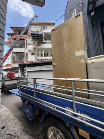 誠速搬家托運 - 吊車搬家