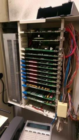 宋先生 - 交換機服務