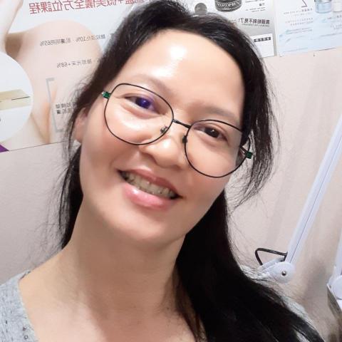 提供排版美編服務的專家王育嫻