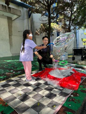 魔術教室 - 大型泡泡秀