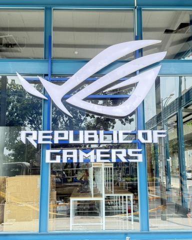 立臻廣告有限公司 - 仟那論招牌