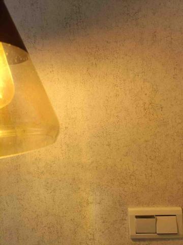 小謝 24H到府服務您！ - 壁紙工程報價參考

單價參考
 • 一般壁紙：1,500元／坪
 • 中高級壁紙：2,000元／坪
 • 日本進口壁紙：3,000元／坪

基本施工面積：10坪起
不足基本坪數，需加收 5,000元基本工費

額外項目依現場報價：
 • 舊壁紙撕除
 • 批土找平
 • 壁面防潮、防霉底處理

到府丈量車馬費：1,000元（簽約可折抵）
報價附正式合約與施工保固