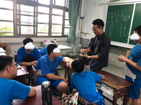 魔術教室 - 國中社團課程教學