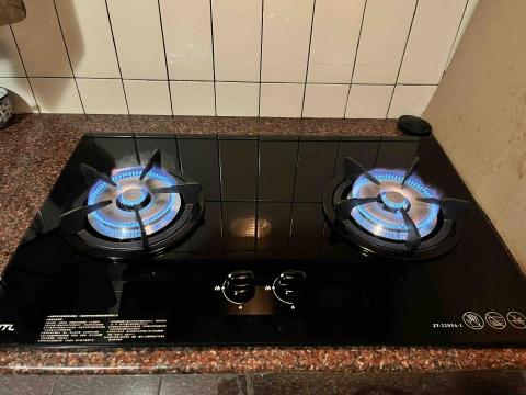 許軒愷 - 喜特麗（檯面爐），歡迎詢問