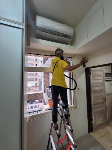 旭之所有限公司 - 居家清潔｜專業洗窗服務
高處窗戶徹底清潔，去除灰塵、水漬與髒汙，還你明亮視野。
專業工具、安全施工，打造乾淨舒適的生活空間！

#旭之所 #居家清潔 #洗窗服務 #專業清潔 #Pro360 #環境整頓