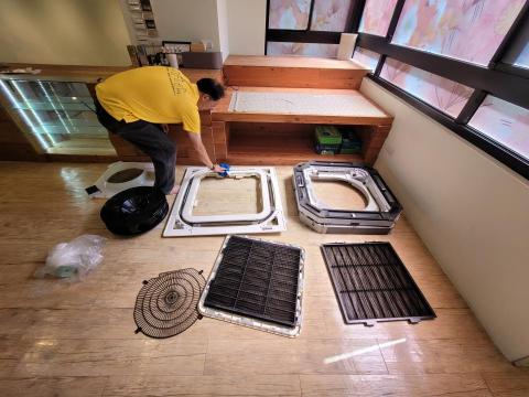 旭之所有限公司 - 吊隱式冷氣專業清潔
拆解全機、深層洗淨，徹底清除髒污與黴菌，還你清新好空氣。
 定期保養，提升效能、延長壽命！

#旭之所 #冷氣清潔 #吊隱式冷氣 #風管機清洗 #專業服務 #Pro360 #環境清潔