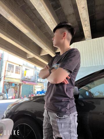 提供自助洗車場服務的專家逸文洗車部