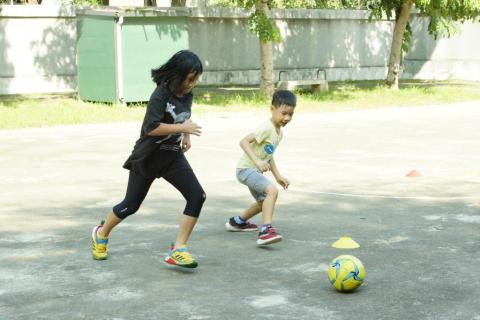 陳揚 - 快樂踢球 陳揚 - 快樂踢球