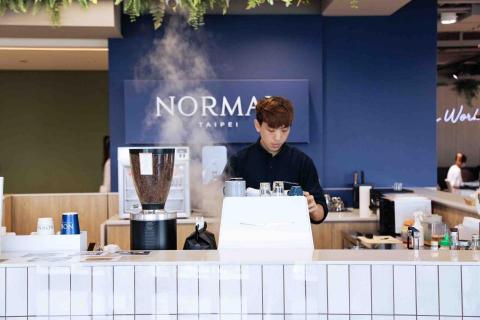 Topaz - 咖啡店店長