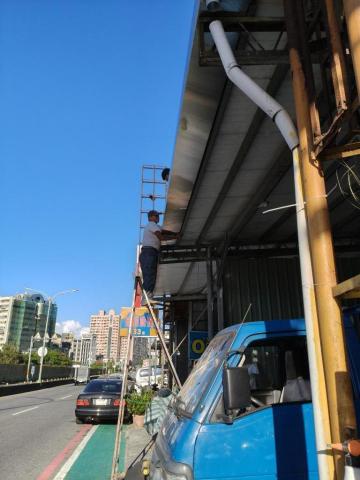 慧昇鐵皮屋工程行 - 安裝白鐵水槽 慧昇鐵皮屋工程行 - 安裝白鐵水槽