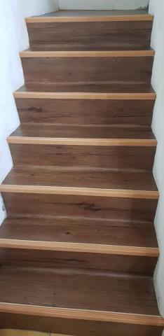 陳誌彬 - 樓梯地板
