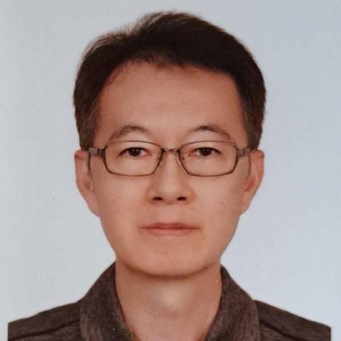 提供健身車服務的專家周威良